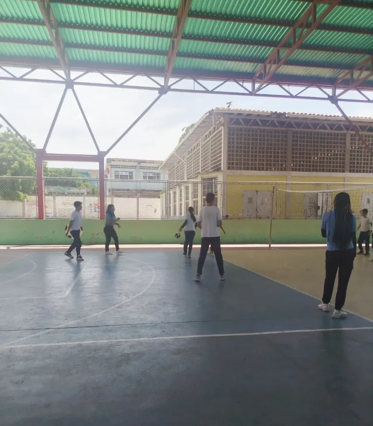 Su127SYlff1aR6Et_1000042065.webp
