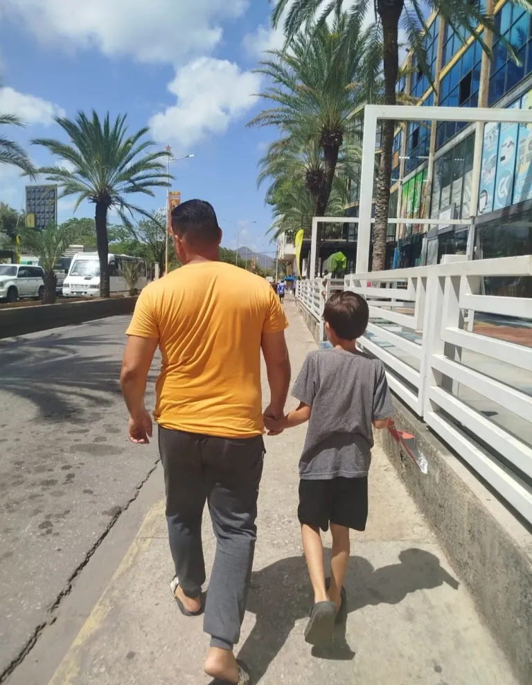 f1AjhpZCfCclvPqx_1000068608.webp
