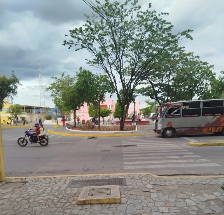 rwUNE96GVZPgnnk9_1000078260.webp
