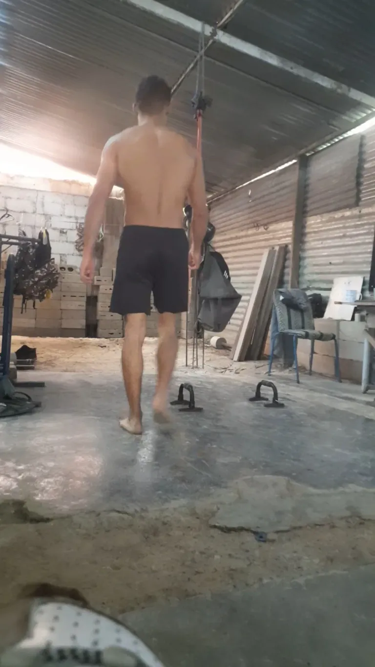 Oy2COcbB0rwam7MS_1000187580.webp