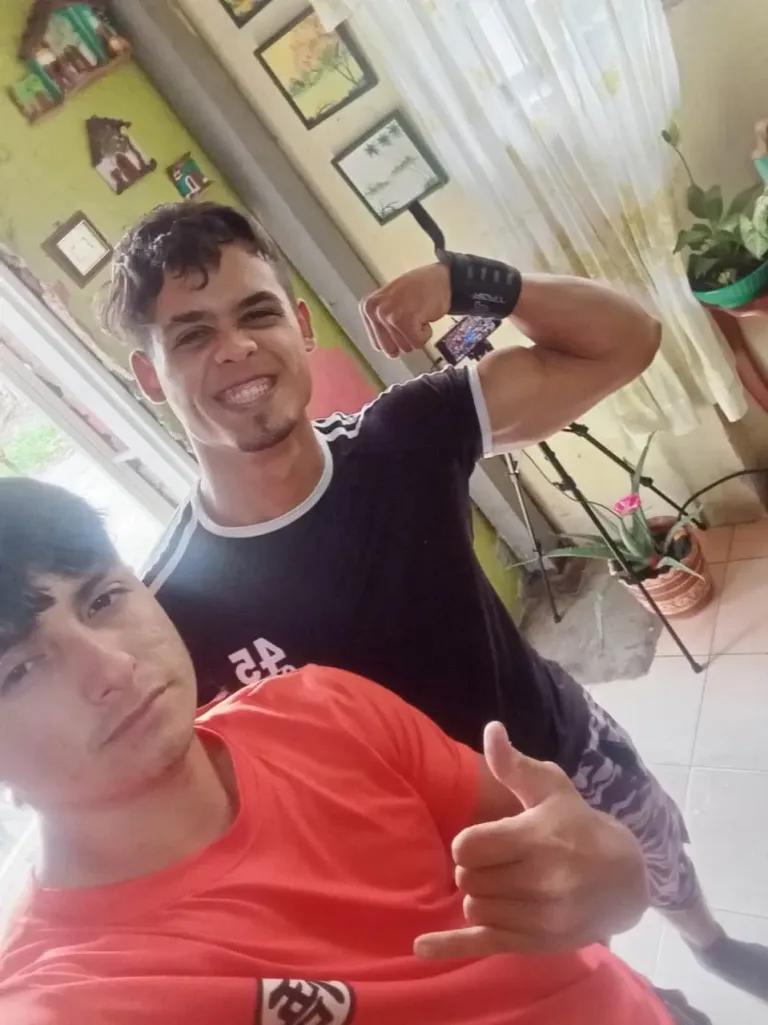 k0bTFLhRg1UOZf2q_1000183272.webp