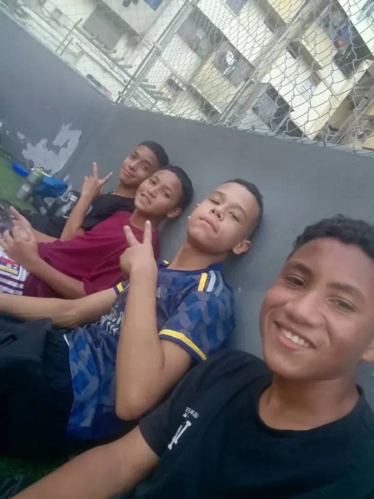 ibDfT3j9uOYI0YbC_1000346179.webp