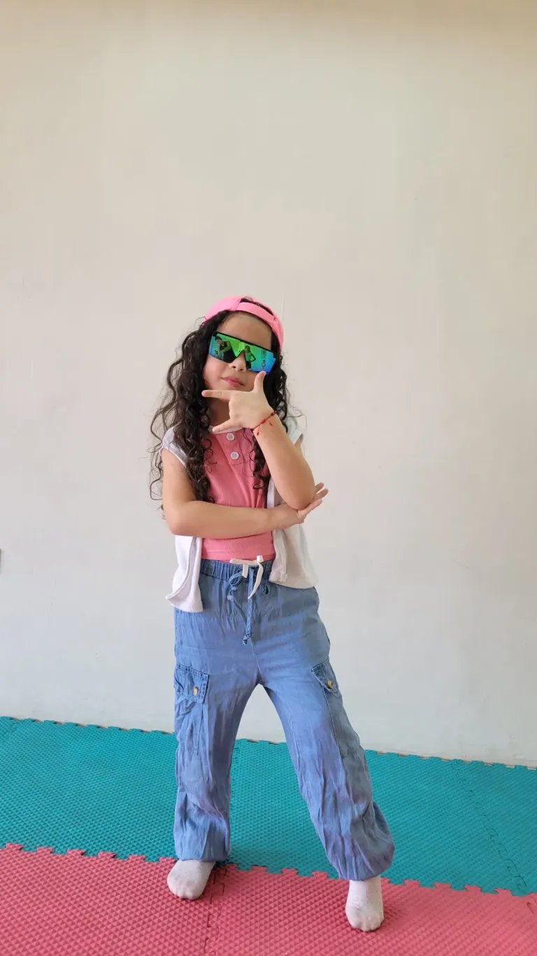 TsBGZj846gh58iou_1001201317.webp