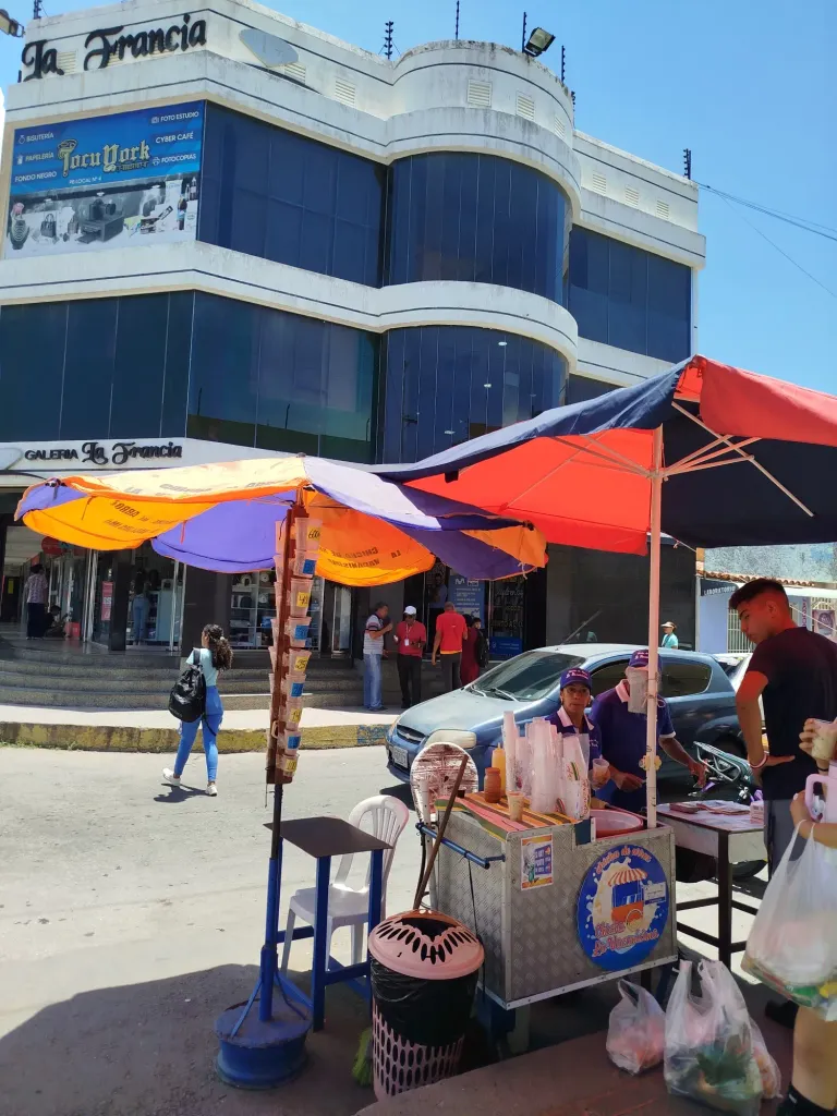 gIN9WixieOURZKx5_1001672394.webp