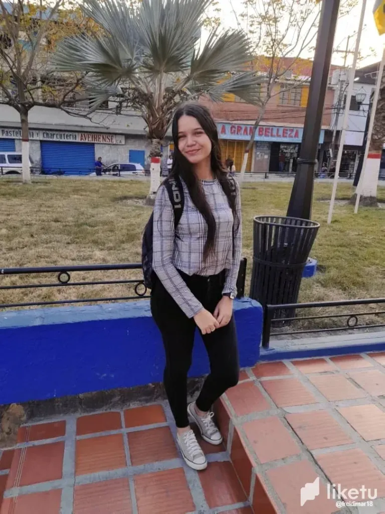 clu9dy3fi00yp67sze7s3hxbr_WhatsApp_Image_2024-03-27_at_1.25.27_AM_1.webp