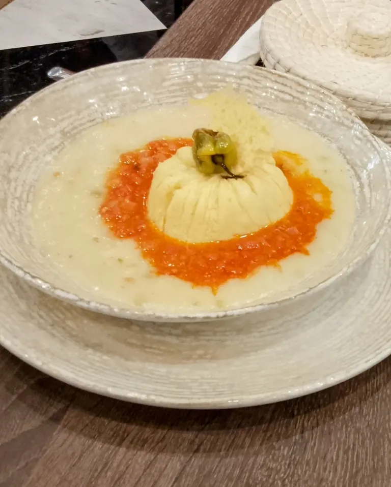 nqPKAhIJSMSdbPSm_1000343682.webp