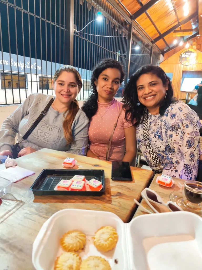 L5Yq8dccvnMrMXQ4_1000001297.webp