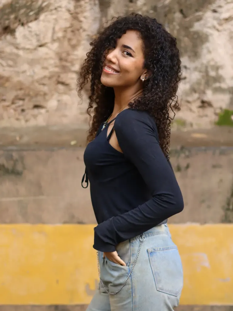 pyjldDxw9d5GWHpX_SAVE_20250804_232155.webp