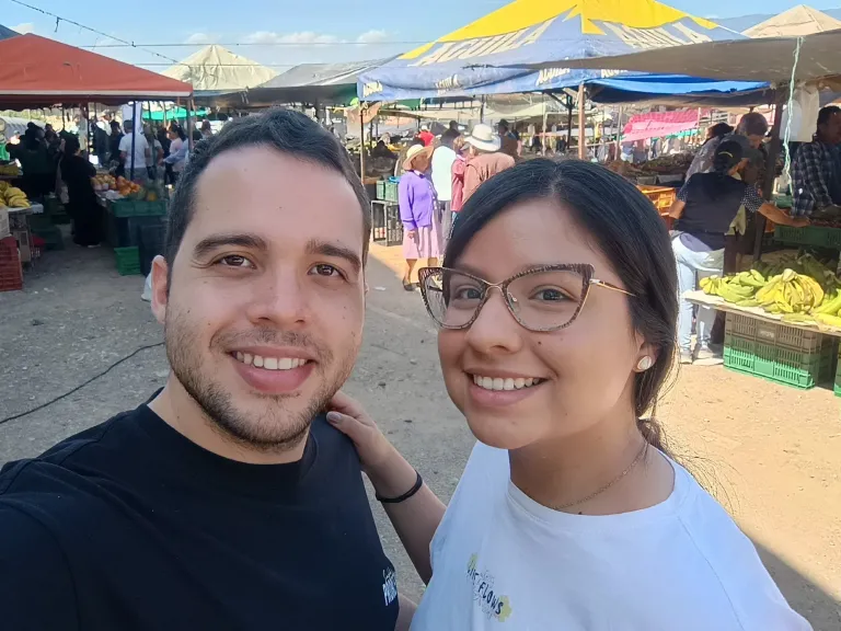 Meeting the Plaza de Mercado in Villa de Leyva - ENG/ESP