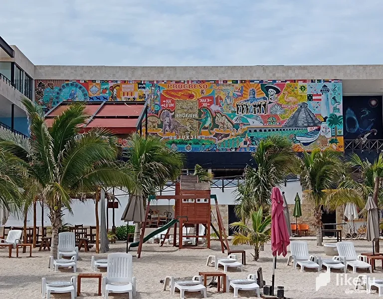cljnsmz2301kw9iszdwlc83th_malecon_mural.webp