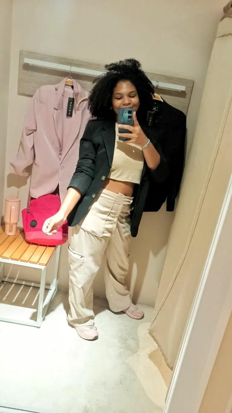 iOyweCQaJDtTIaAH_1000413716.webp