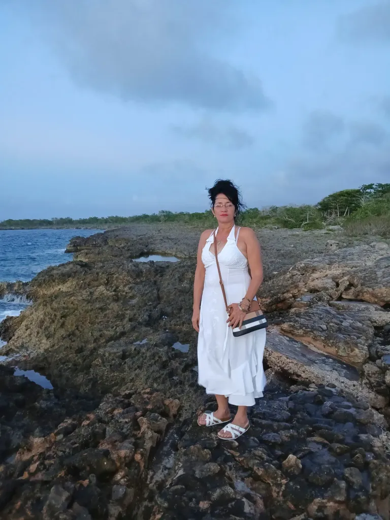 D9PED1NwZbkjO06J_1000038769.webp