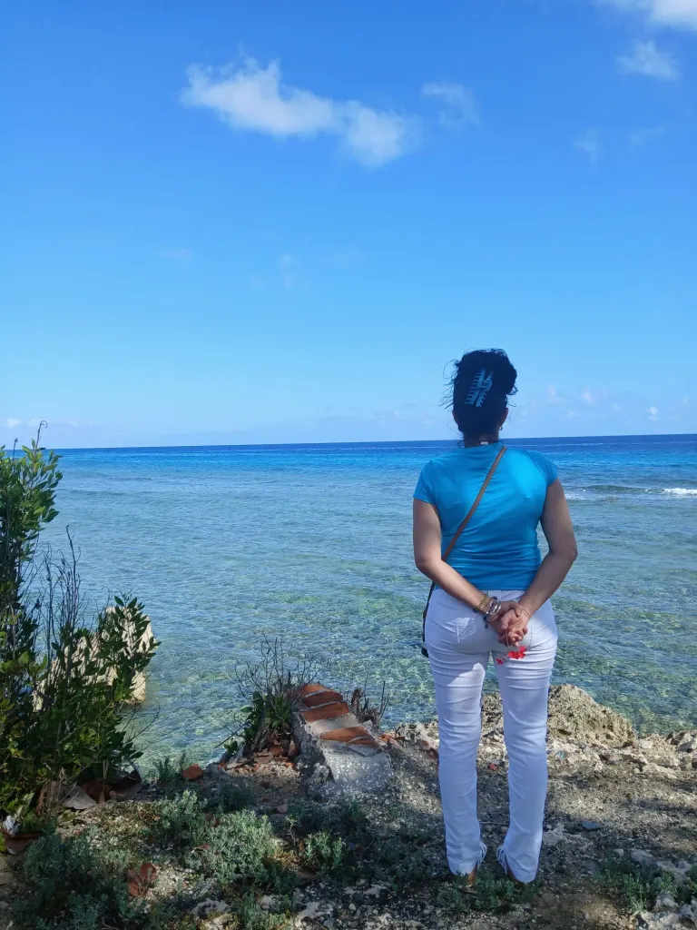 aB178WPnnhJZW1G7_1000048112.webp