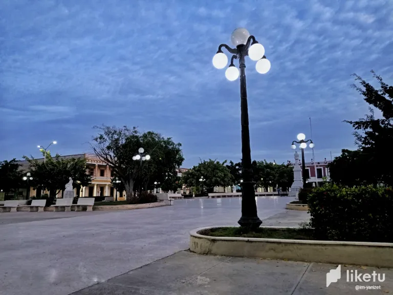clr5ejnug004kwzsz6cspg5fu_1704745590449-01.webp