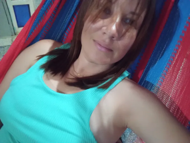1URe4rdgFoSyR1TJ_1000197043.webp