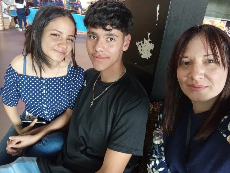 FK4r79483Z4tiGcx_1000315315.webp