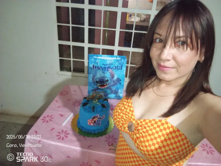 GqbHXT3qQm2lkzwq_1000358114.webp