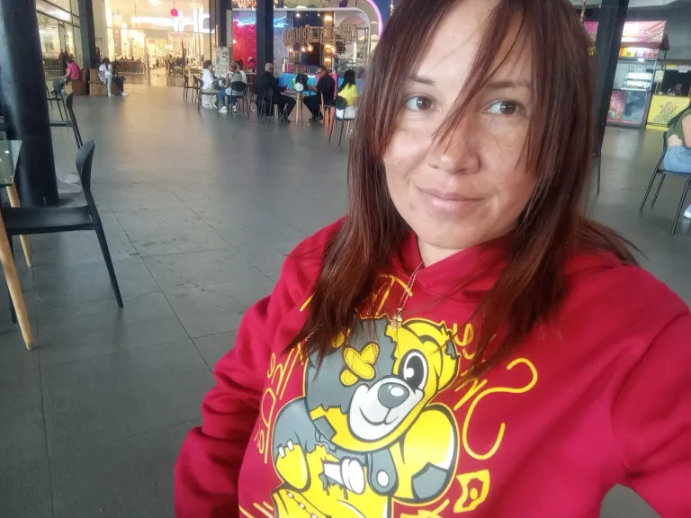 IvSIBVBMP8fNY33J_1000538020.webp