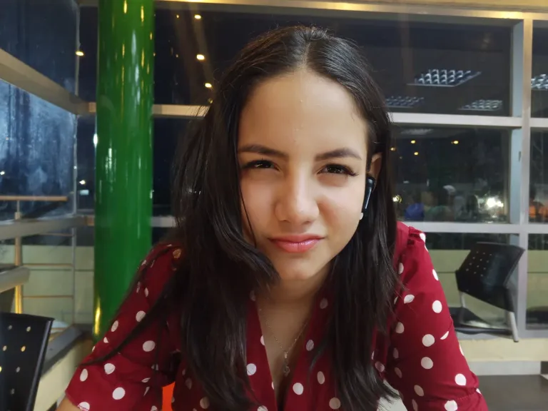 TaT76sKJ8vr6SiV0_1000297652.webp