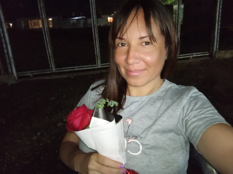 ZscrMK1g0jmJsqzn_1000213127.webp
