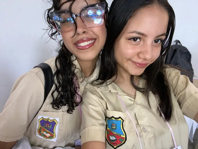 m2FO14drddu63mlQ_1000307816.webp
