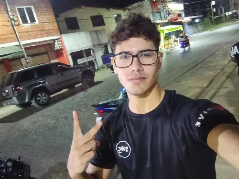 4wdlw6ySWAIMitkT_1000331742.webp