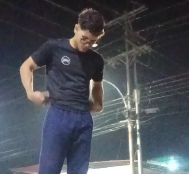 S2Ab81MRkUPcDqia_1000333849.webp