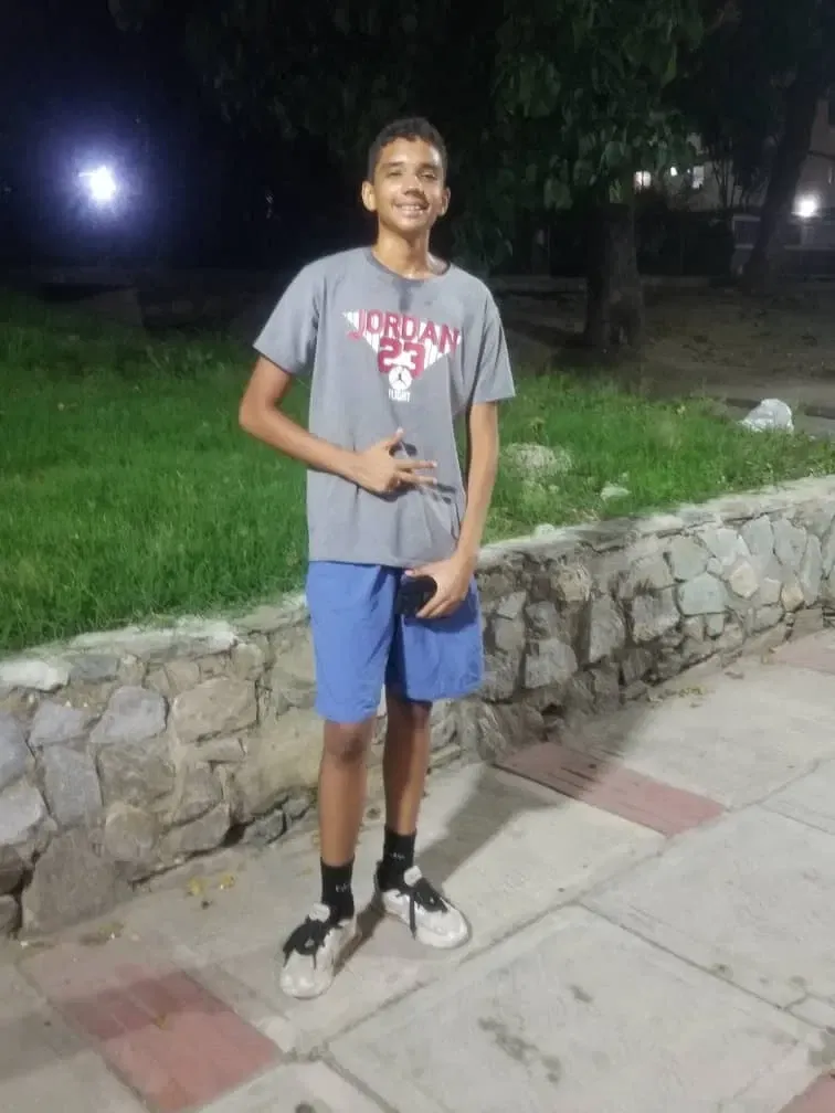 E8JAoCzTJMEJxqvr_1000509195.webp