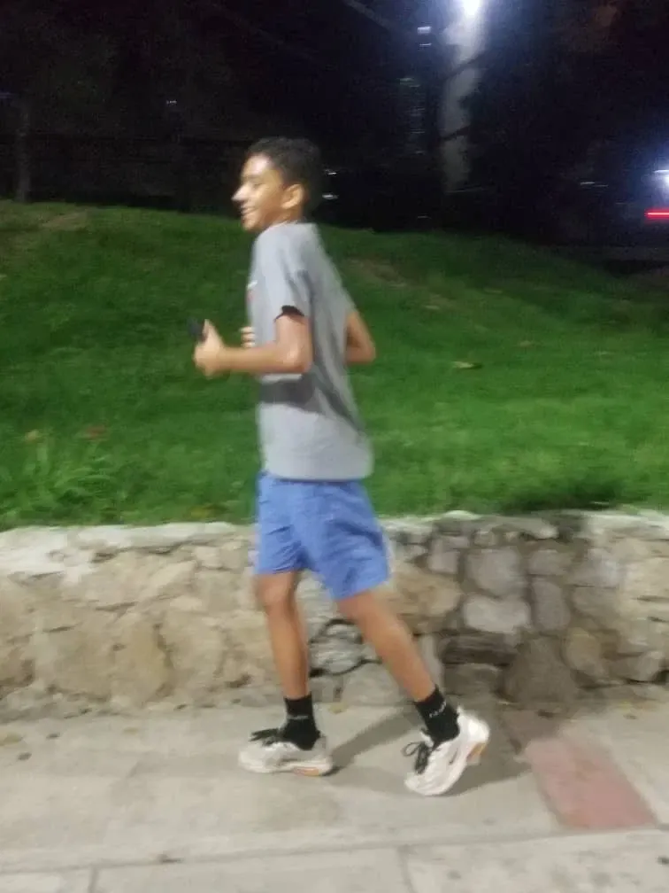JXM5FzKnGcwTXSnS_1000509196.webp