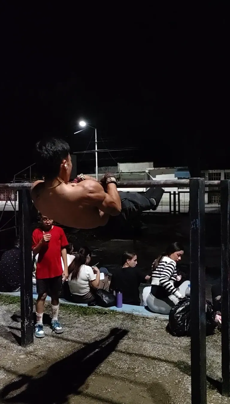 3mpmNcrWfFBX8HsH_1000459135.webp