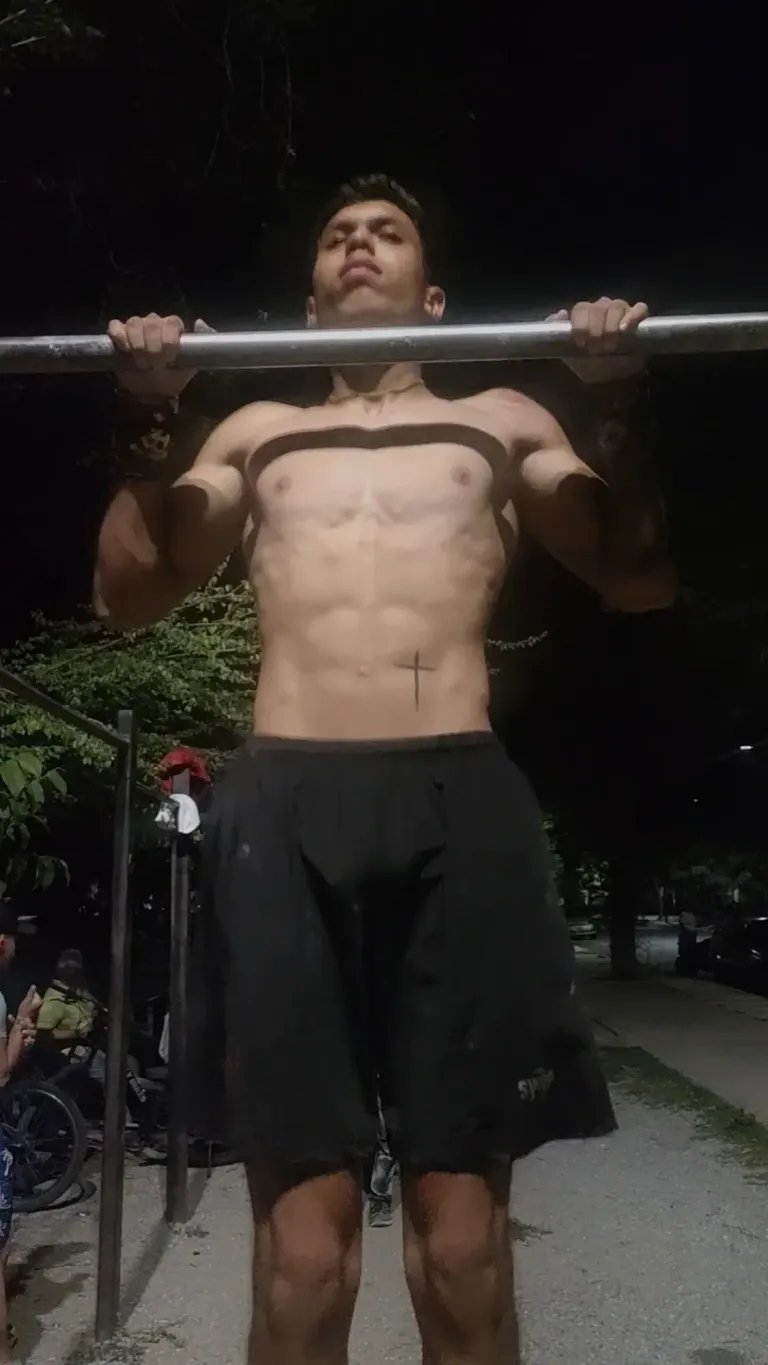 CHVaJicyO0fHAsBA_1000457530.webp