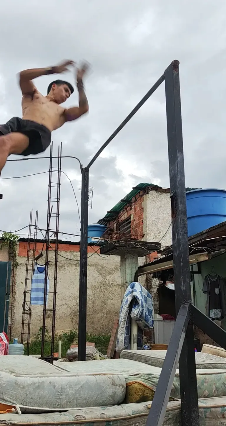 WCkM3qLmhxtLBvdQ_1000438957.webp