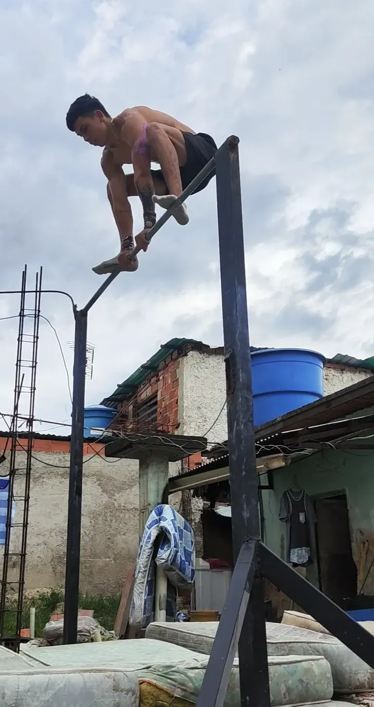 bzQ2hglTkNKikNZW_1000438952.webp