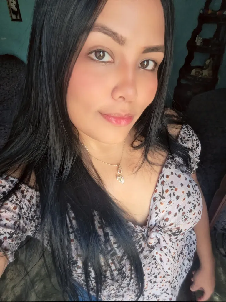 8lEs2AbqfTdPWMeL_1000275050.webp