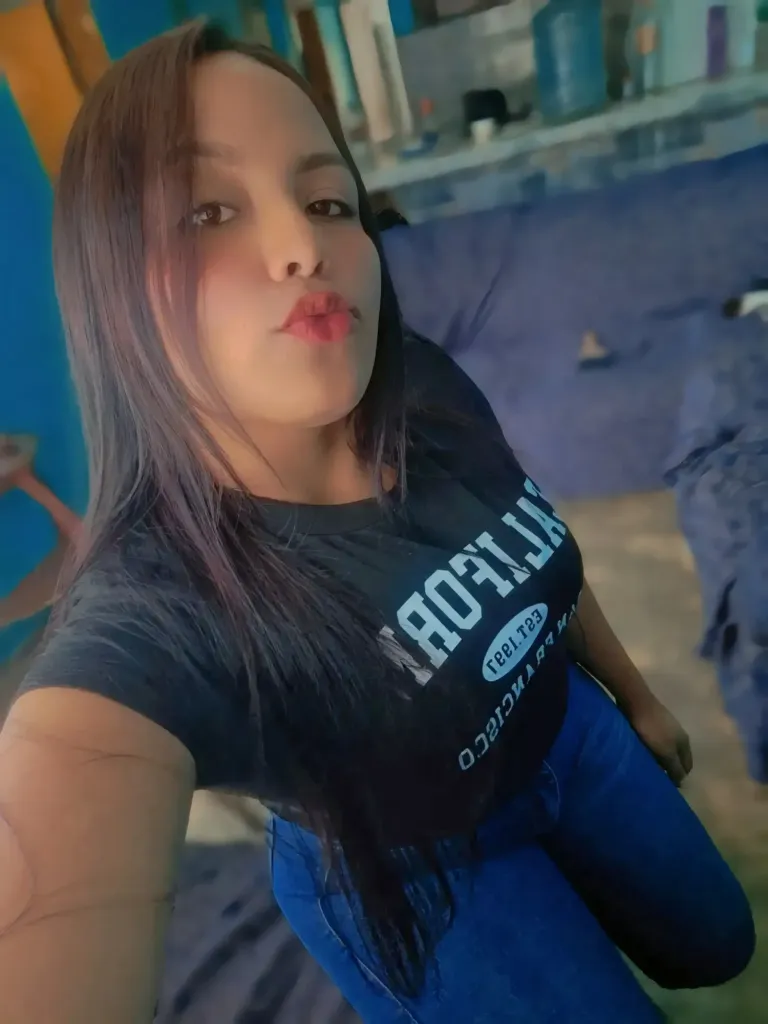 Lj68H4HKhw6a01xD_1000092233.webp