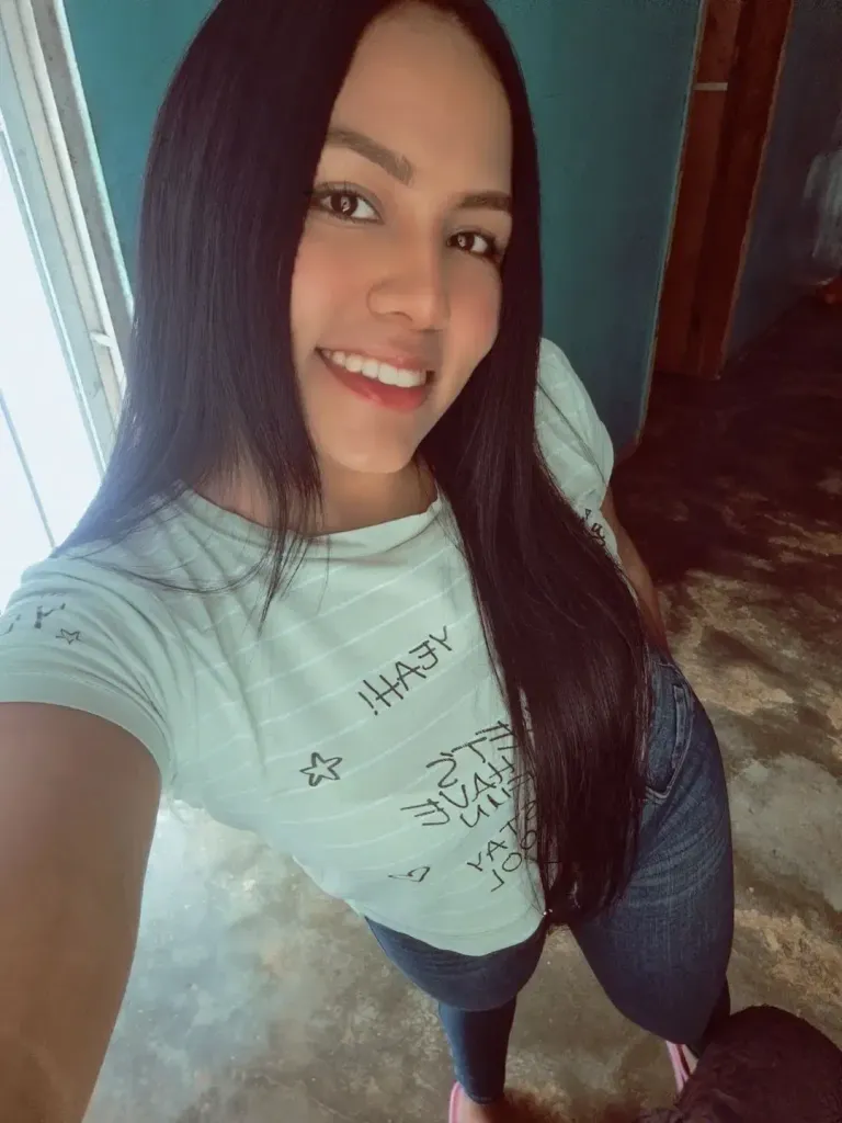 LnFhZWtW7vaHTXCn_1000121121.webp