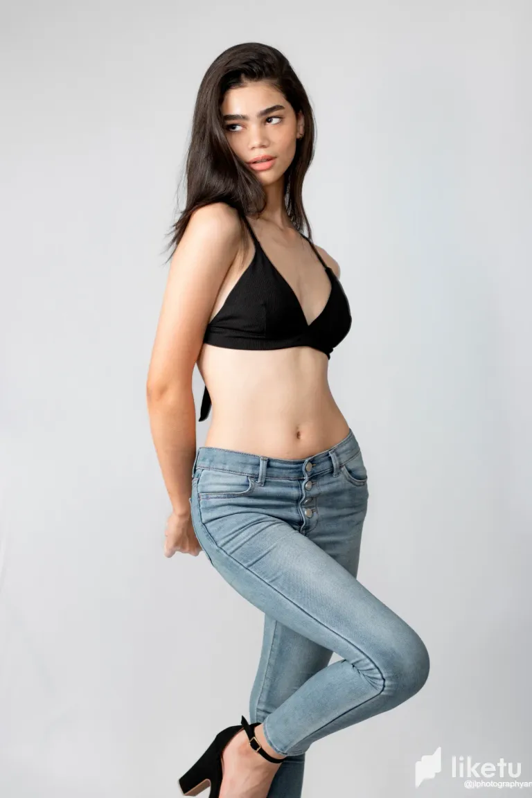 clmjre03h02hl1osz03ib58o1_virgiii_12.webp