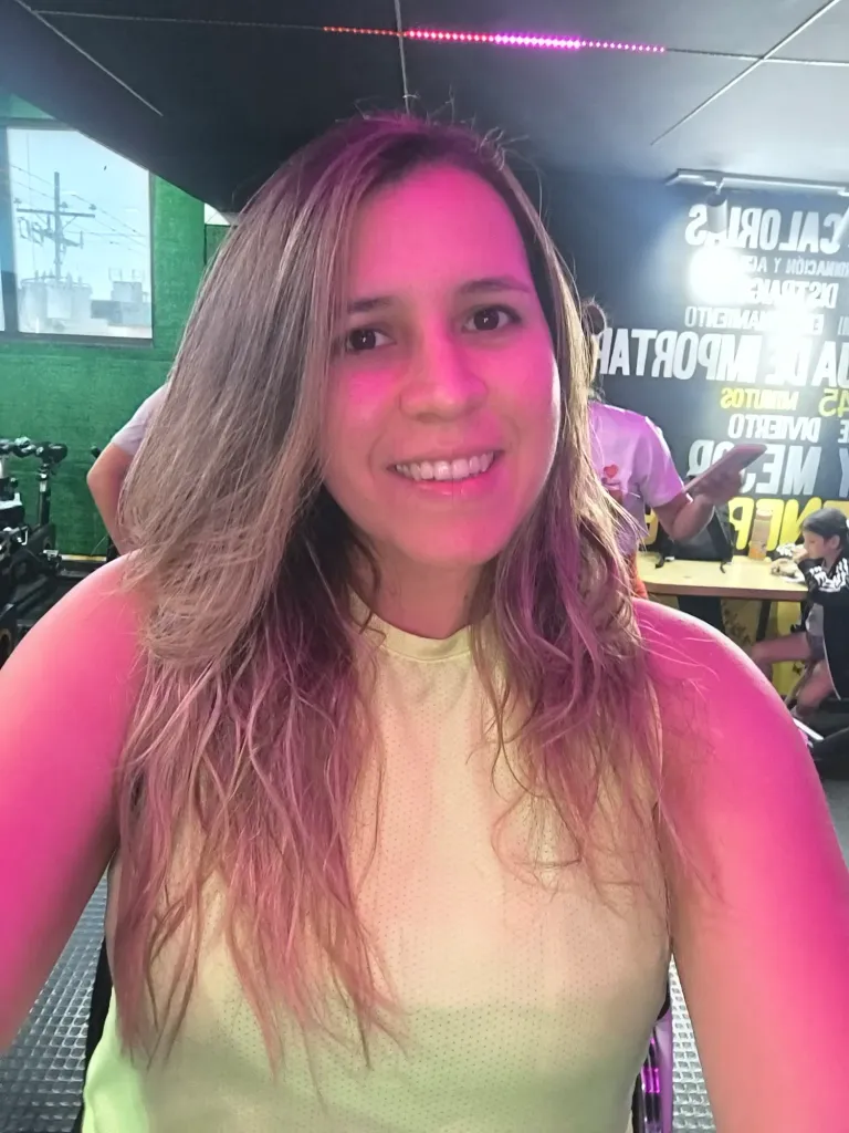 LWqBXPT2vJdc8U9R_1000811678.webp