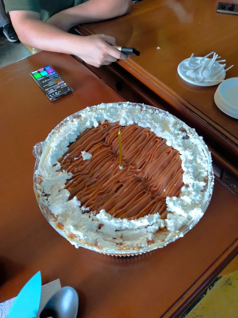 r3rZCmxLwjhuNwmS_1000911153.webp