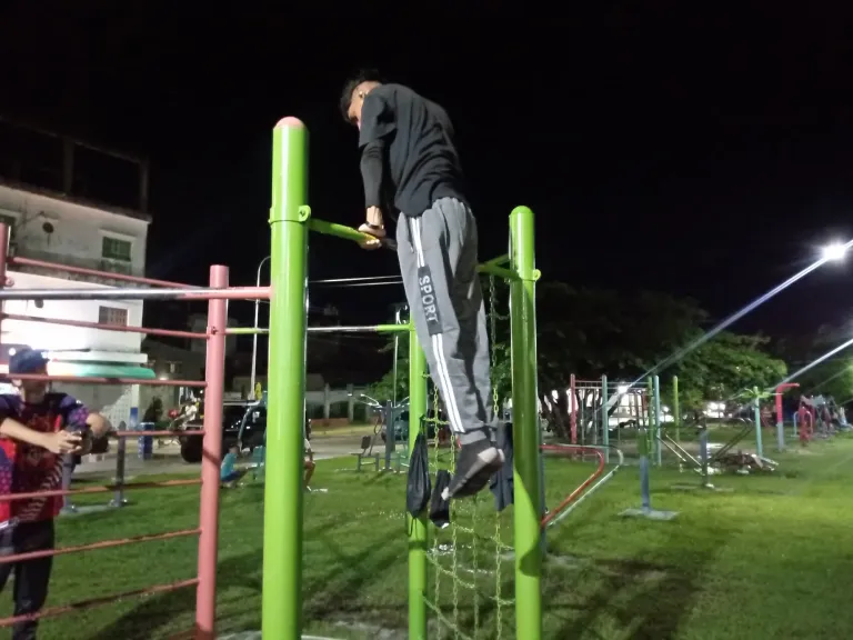 BXiFsYYzH5blWmZw_1000289219.webp