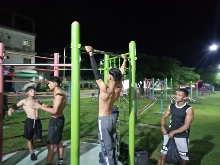 IpdXF7yGuYCEPs16_1000289314.jpg