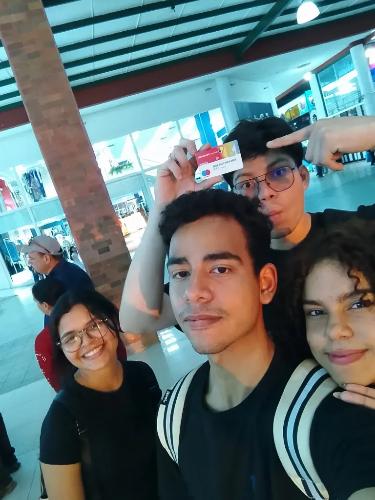 Mvu2llUhROGeWT1X_1000137039.webp