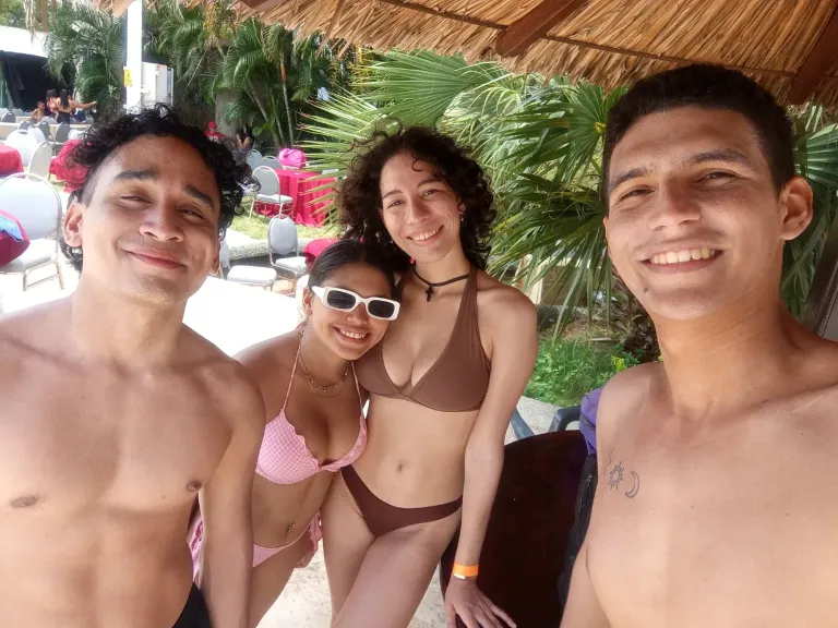 fTSasBL4sRZOMwfc_1000444227.webp