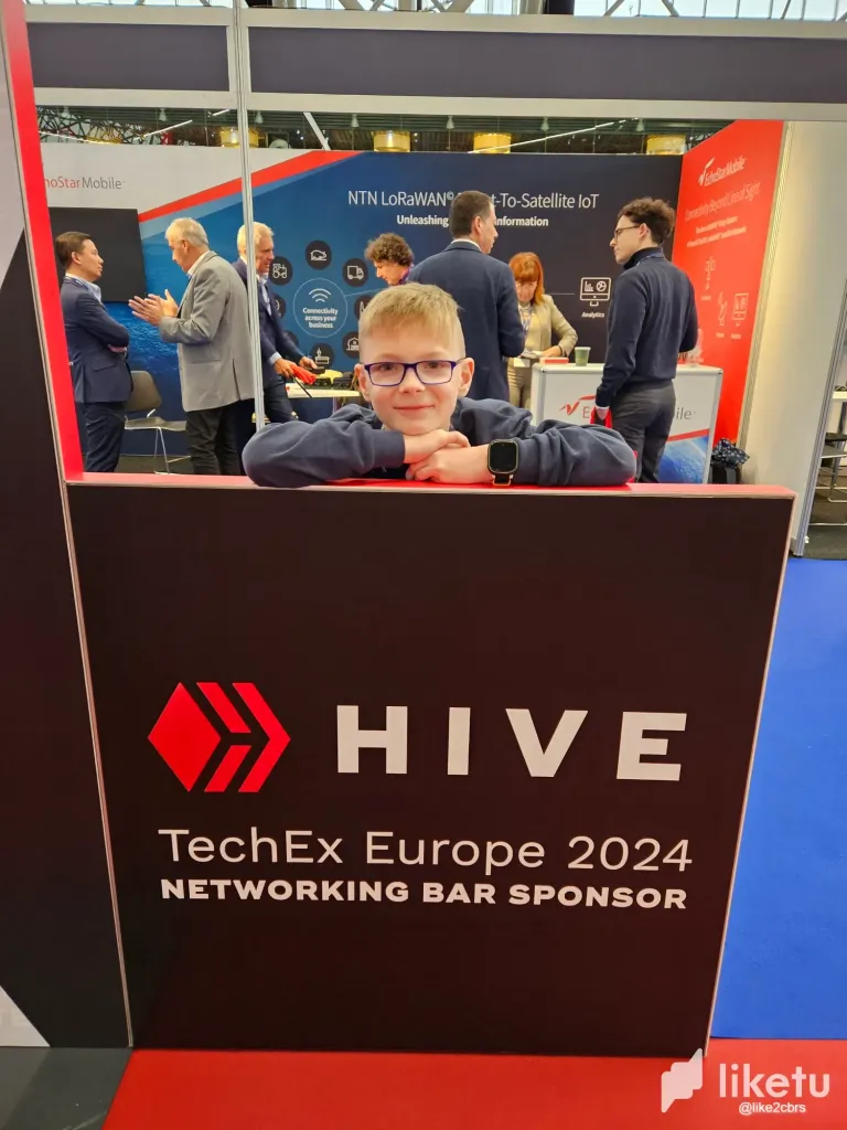 CBRS Team Promoting Hive at TechEx2024 in Amsterdam RAI