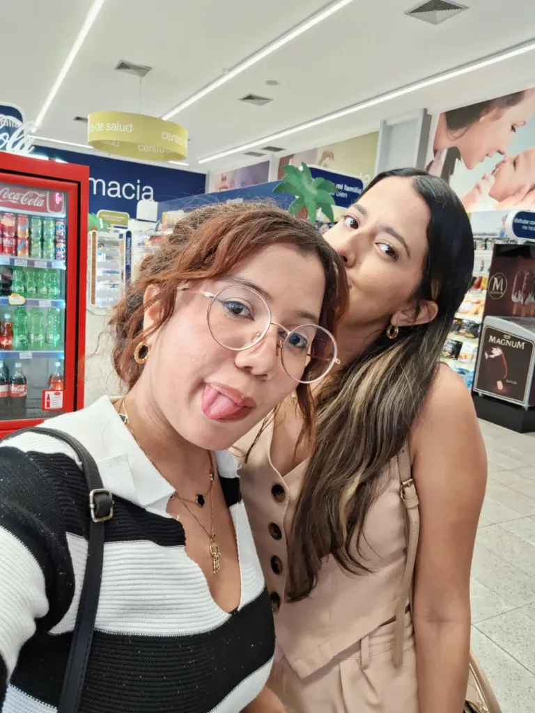 KAAJfoT7gVb9r4a4_1000551840.webp