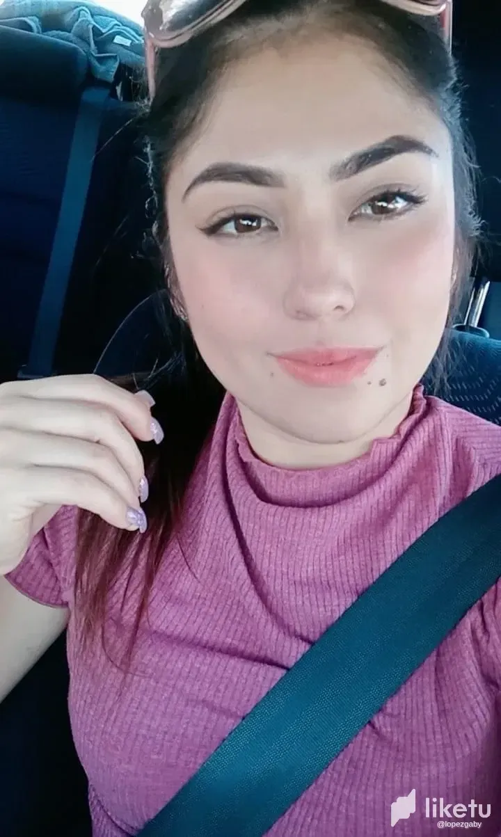 Selfie Time While Stuck in Traffic 🚗📸💕