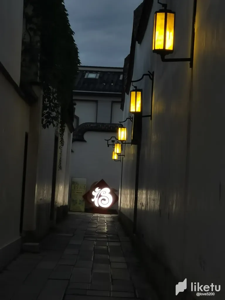 9yWcwoXMShG6pbUx_1.webp