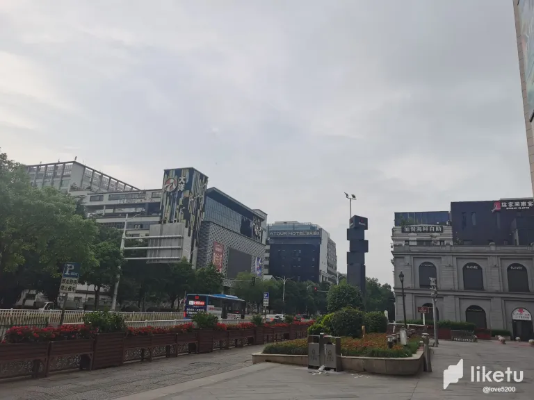 OHQvNxYsUrWBqELS_C.webp
