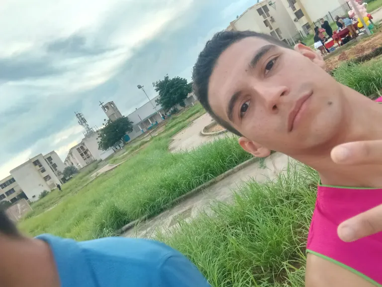 IZQfXWclVZ2AE7fZ_1000391078.webp