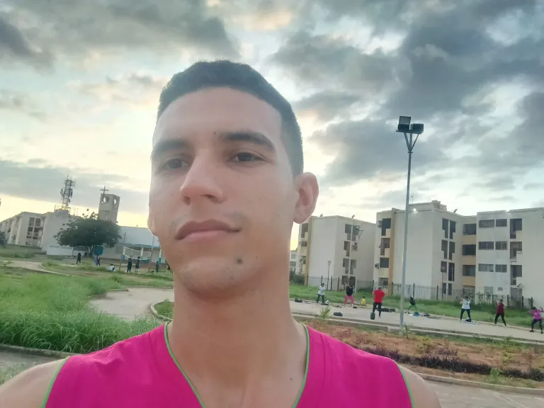 eivwOo3v5L6Y9jeb_1000386554.webp